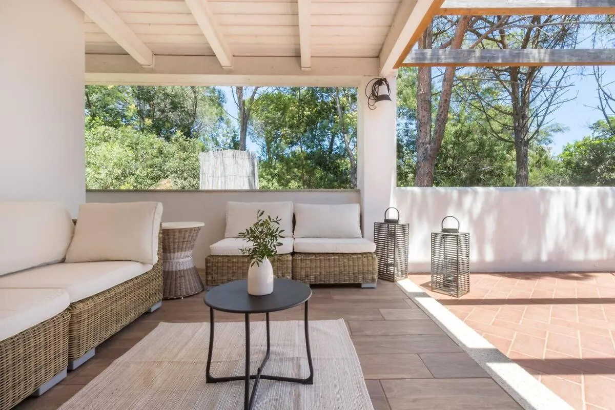 Villa Con Accesso Privato Alla Spiaggia Di Cala Brandinchi - 8 Posti Letto San Teodoro  0*, San Teodoro (Sardinia)